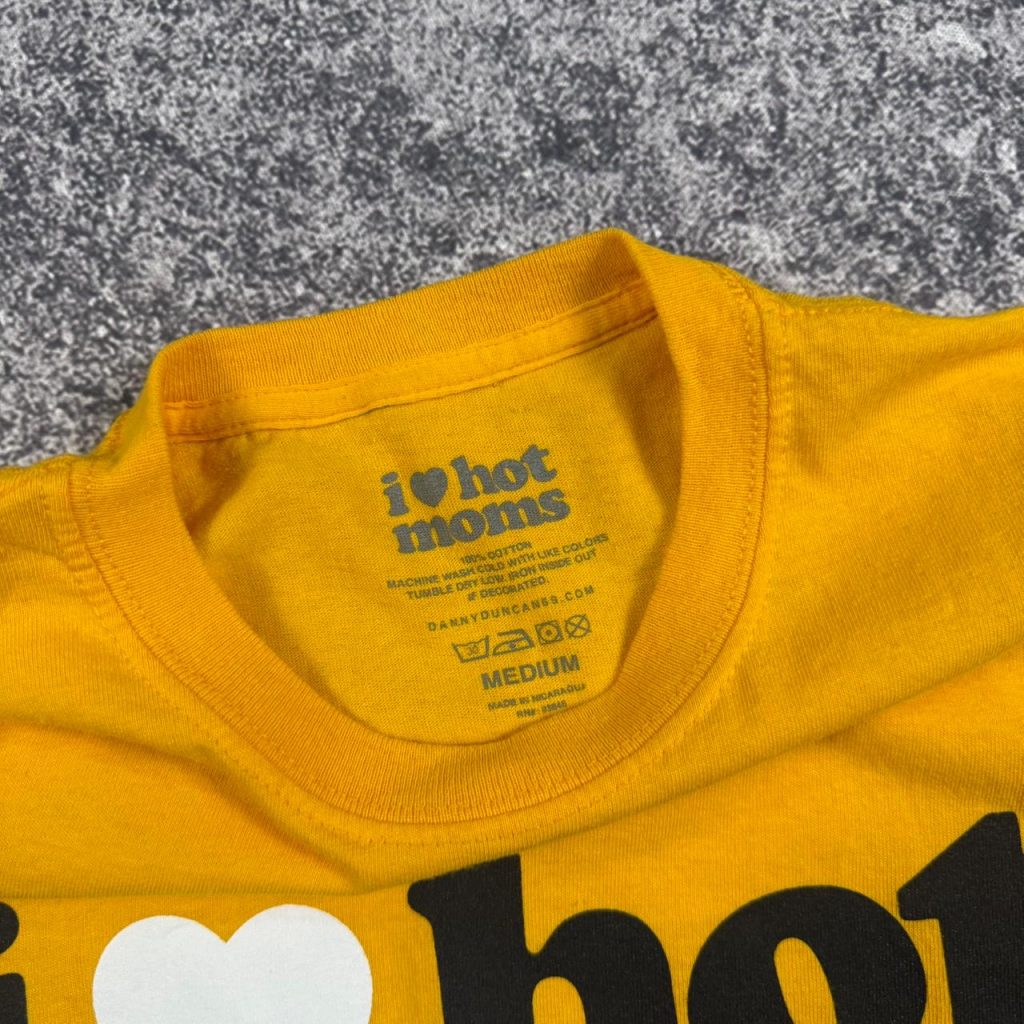 I Love Hot Moms Tee