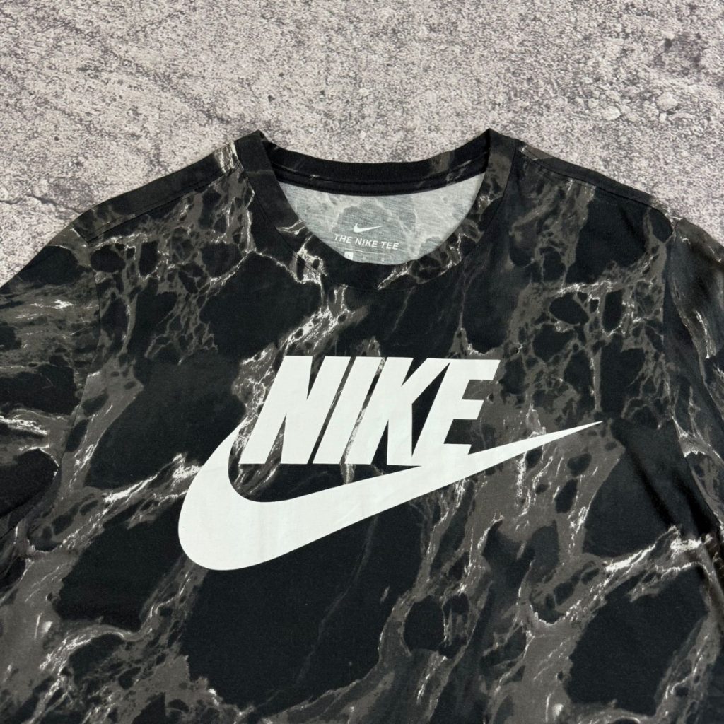 Nike Tee